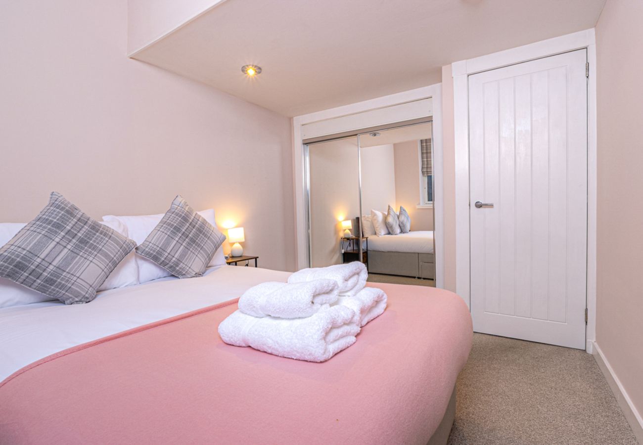 Apartment in Edinburgh - Drummond 2 Bedroom Apartment - Edinburgh
