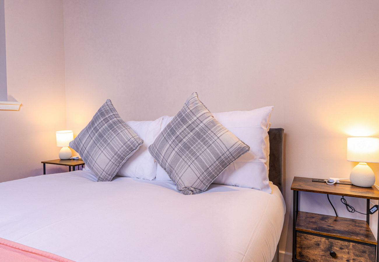 Apartment in Edinburgh - Drummond 2 Bedroom Apartment - Edinburgh